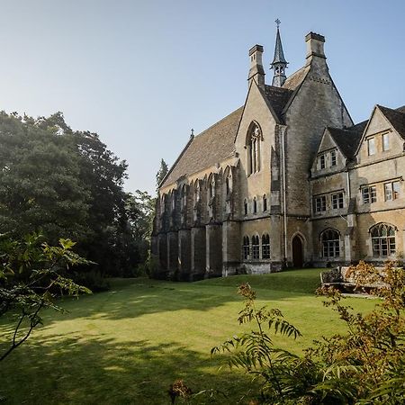 The Convent Hotel Stroud  Exterior photo