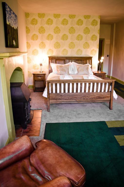 The Convent Hotel Stroud  Room photo